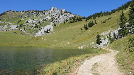 64 - Le lac d'Arvouin