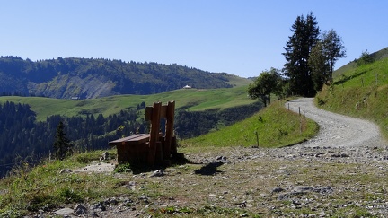 30 - Sentier au col des Aravis