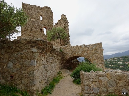 12 - Le château de Grimaud