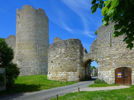 01 - La poterne du château