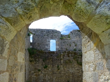 04 - Le château de Yèvre-le-Châtel