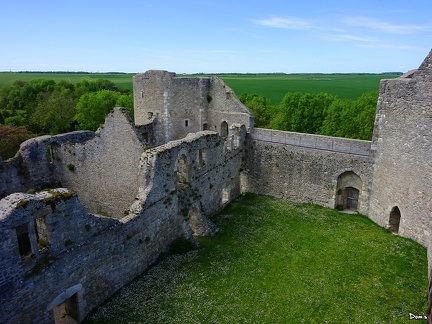 07 - Le château de Yèvre-le-Châtel