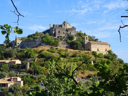 06 - Vue sur le château d'Entrechaux