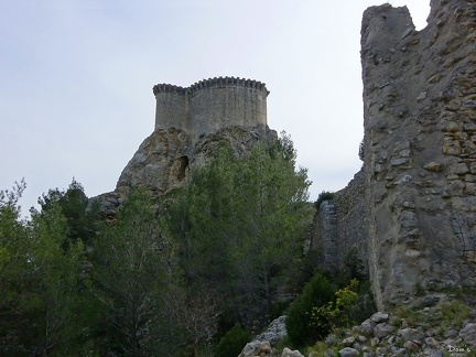 29 - Le château de Boulbon