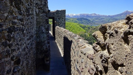 37 - Le château de Murol