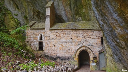 13 - La chapelle de St Chély du Tarn