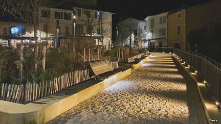 22 - L'Isle-sur-la-Sorgue