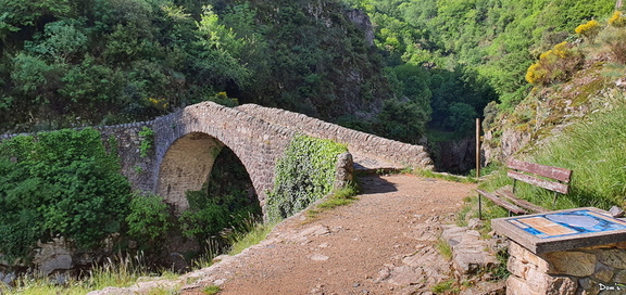 01 - Le pont du Diable (Thueyts)