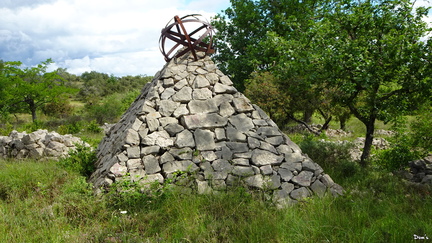 17 - Une pyramide (Chapias)